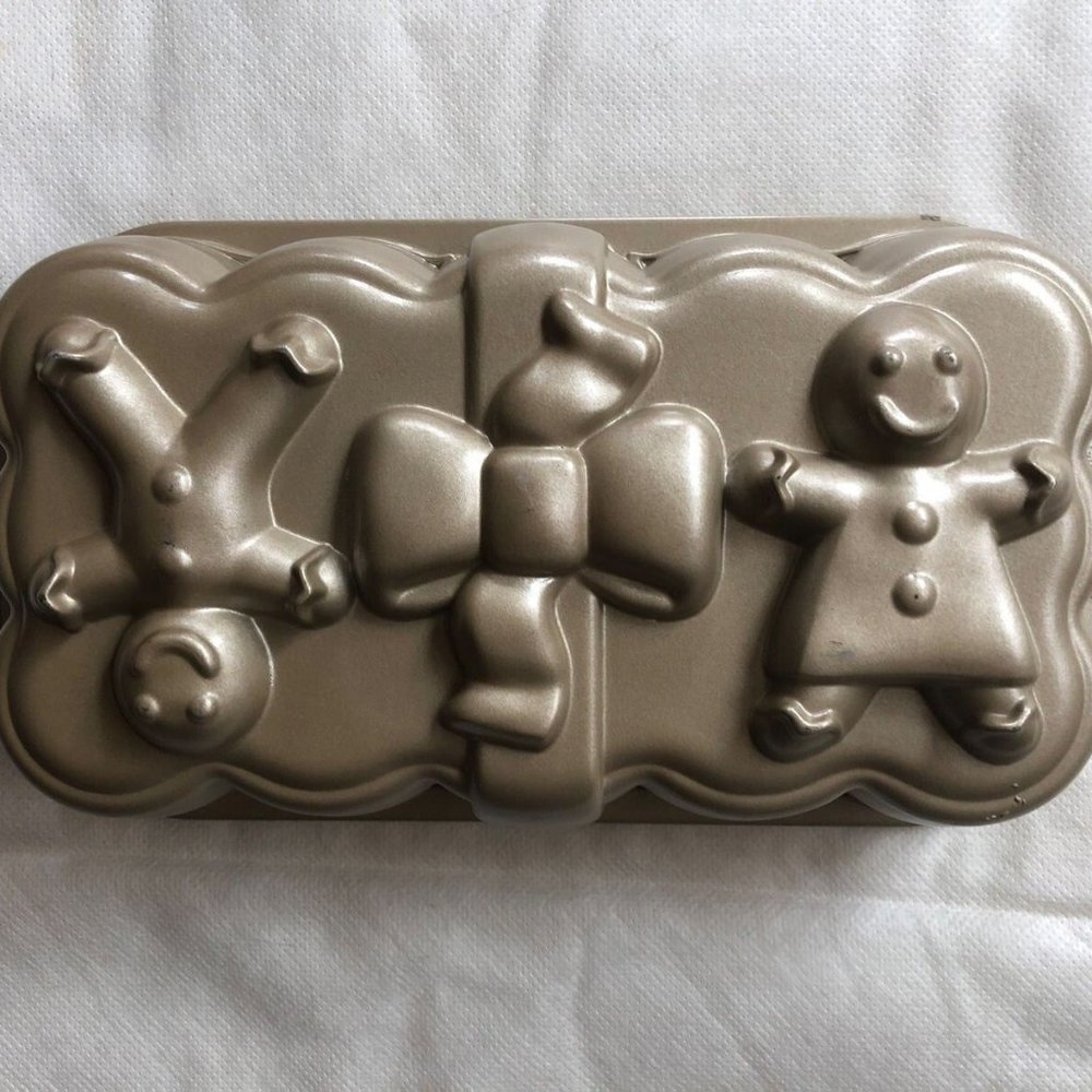 Nordic Ware Gingerbread Person Loaf Pan Christmas Pan